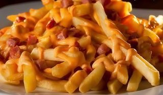 BATATA FRITA BACON E CHEDDAR