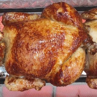 Pollo Asado Con Salsa