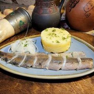 ქაშაყის ფილე  პიურეს გარნირით