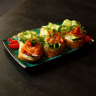 Брускети з лососем, 215 г