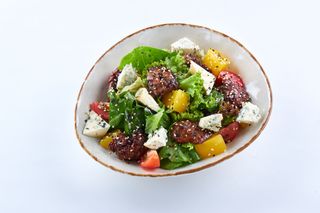 З курячою печінкою та персиком (220)