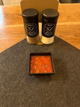 Paradajz sos šefa kuhinje 30g (Соус на основе тёртых томатов и кинзы)