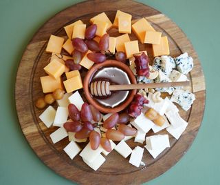 ევროპული ყველის დაფა