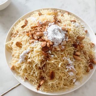 seffa 8 personne dans une grande assiette de Fakhare