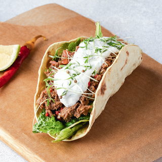 Тако з телятиною (180г)