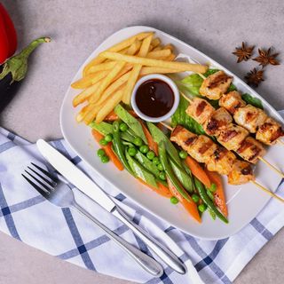 Brochettes de poulet marinées