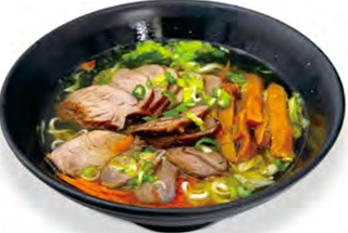 188. Ramen in brodo con manzo