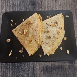 Clatite cu nuci si miere