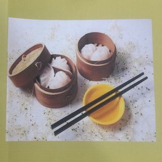 Porc cu urechi de lemn