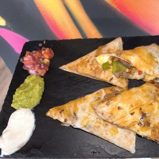 Quesadilla Bacon Lovers