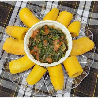Boiled Plantain And Veggie Sauce