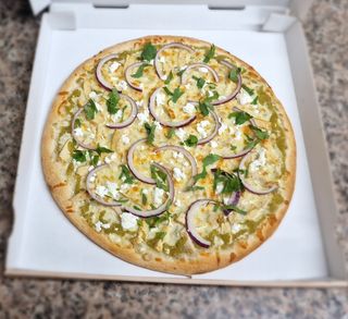 PIZZA ENCHILADA VERDE (33 Cm.)