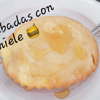 Sebadas con miele