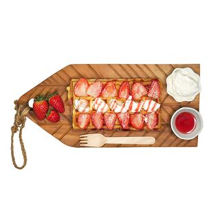 ვაფლი მარწყვით +ათქვეფილი ნაღებით+მარწყვის ჯემით