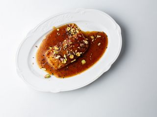 Смажений сир халумі з фініковим медом (130g)