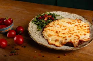 Șnițel pui parmigiana