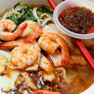 27. Ramen con gambas