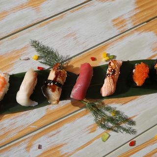 809-NIGIRI GAMBAS/SHRIMPS (2 PCS) D