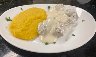 Aripi cu smantana și mămăliguța