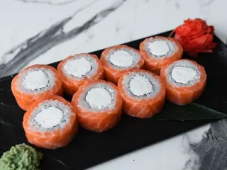 Філадельфія класична з лососем (370g)