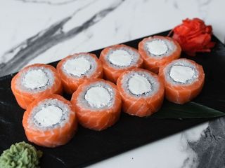 Філадельфія класична з лососем (370g)