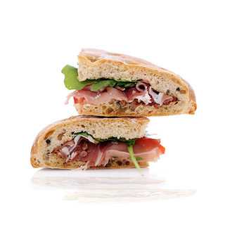 Sándwich jamón y queso