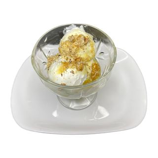 Цедено мляко с мед и орехи