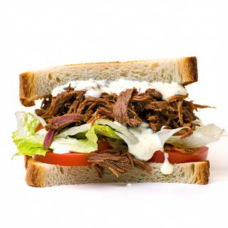 Bocadillo de mechada especial