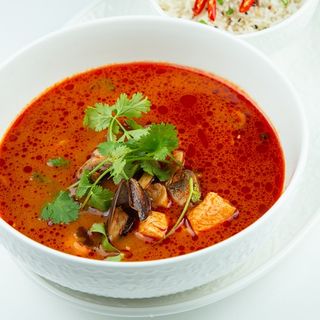 Том Ям с морепродуктами (965г)