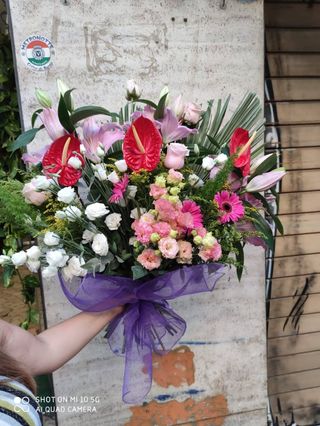 Mazzo funebre delicato