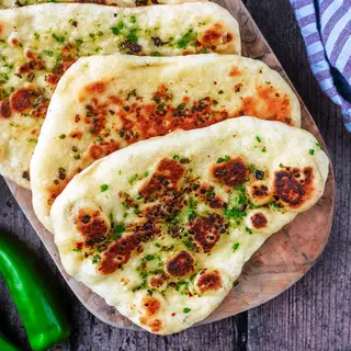 Naan de Alho e Malagueta