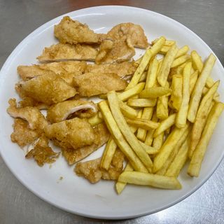 Filete De Pollo Frito Con Patata