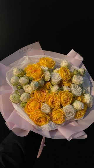 Spray Rose Bouquet Yellow +
