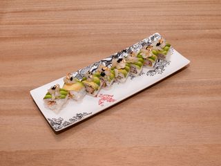 Uramaki branzino roll