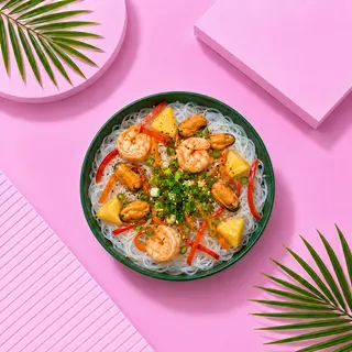 Wok Funchoza Fructe de mare Sos Cremos Tom Yum