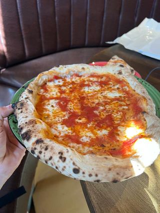 Pizza Clásica Quattro Formaggi (33 Cm.)