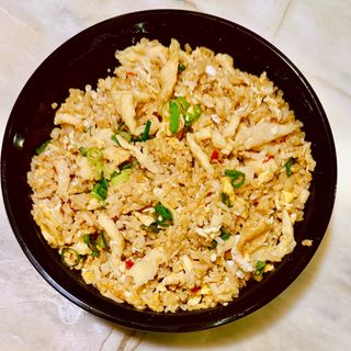 鸡肉鸡蛋炒饭Arroz frito con pollo y huevo