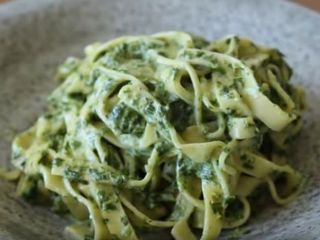 ПАСТА "ТЕЛИАТЕЛИ"  КАРБОНАРА С БЕКОН,ГЪБИ И СПАНАК 0,350ГР