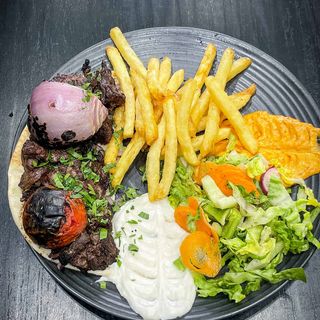 Plat Viance Chakf + Frites + Salade