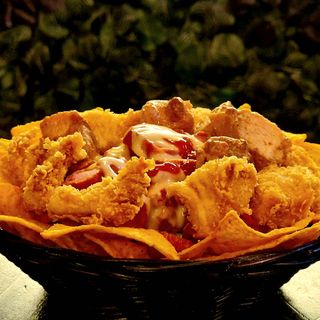 Nachos de Carne e Queijo
