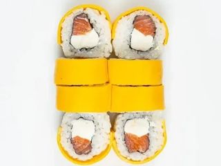 Чіз рол з копченим лососем 260\8шт (260g)