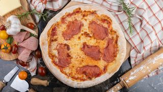 პიცა პროშუტო 33 სმ