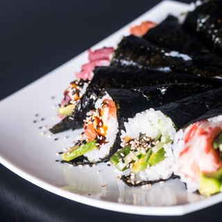 Temaki maguro - 1 pezzo