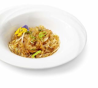 737. Spaghetti di soia con verdure