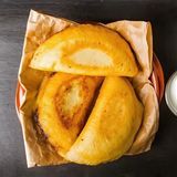 Empanada pollo desmenuzado