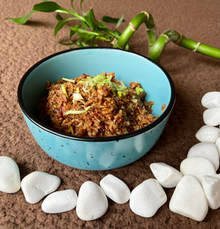 Orez prăjiți cu pui Nasi Goreg (250g)