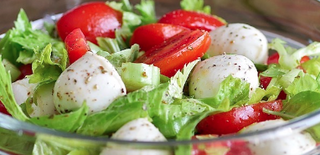 57. Insalata di mozzarella