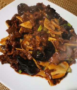 Vita cu bambus si ciuperci