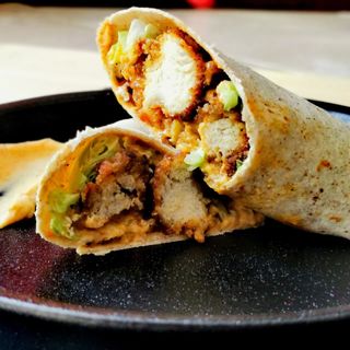 Pita Bread Escalope Panée + Frite