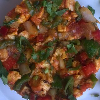 Nepali Sukeko Tarkari With Chicken/Pollo Con seco salsa ( medium hot/pica)